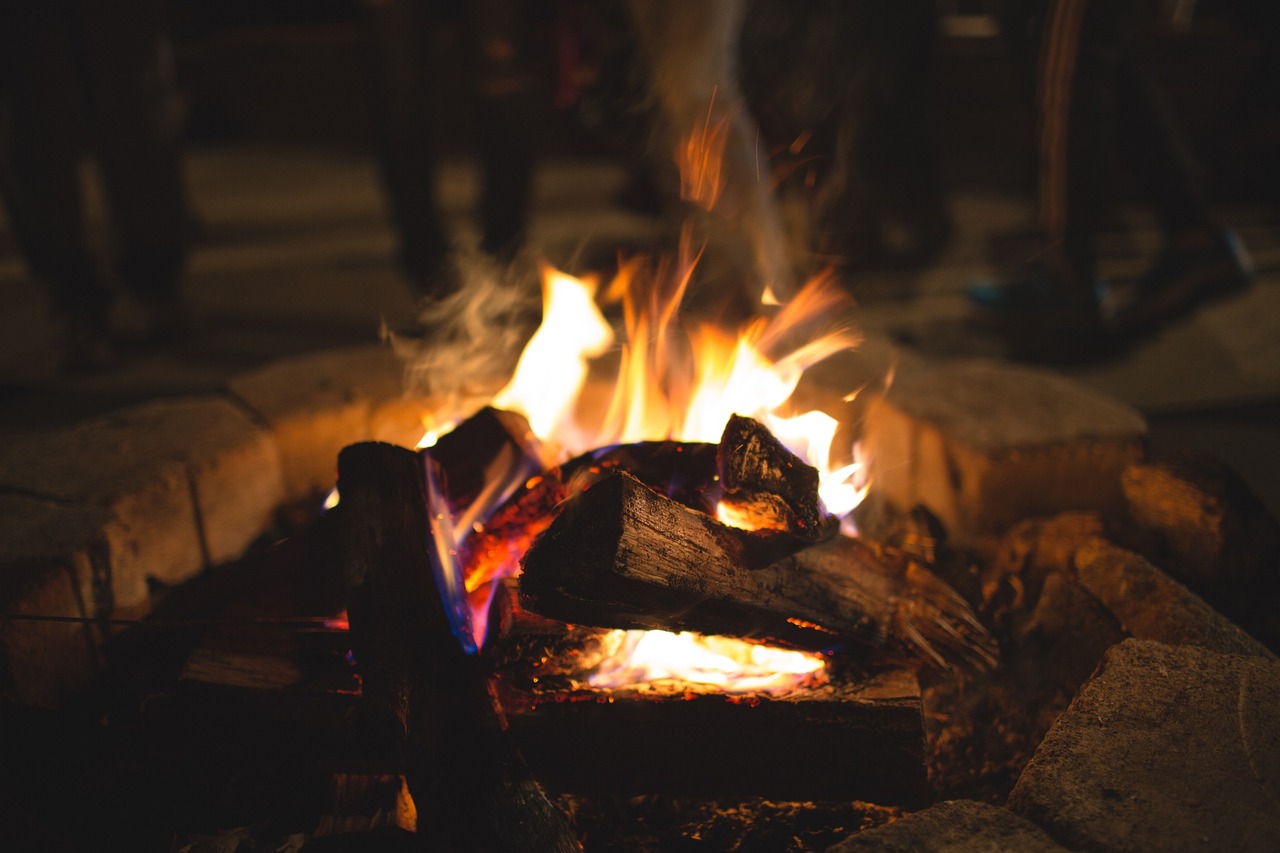 How to Create a Backyard Camping Setup